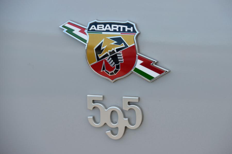 Логотип Abarth 595 Pista (312) 2017 года  (фото 35 из 53)